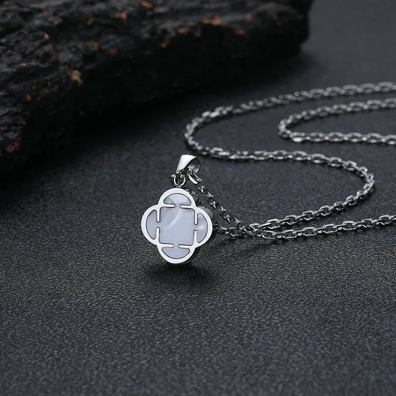 Minimal Floral Charm Pendant Necklace Stainless Steel for Women | Caratix Jewelry - CaratixJewelry
